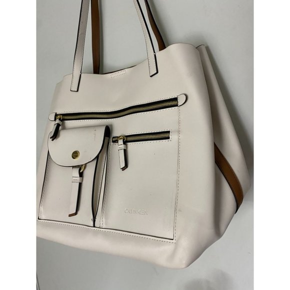 Calvin Klein Cream Leather Shoulder Bag - Picture 8 of 16